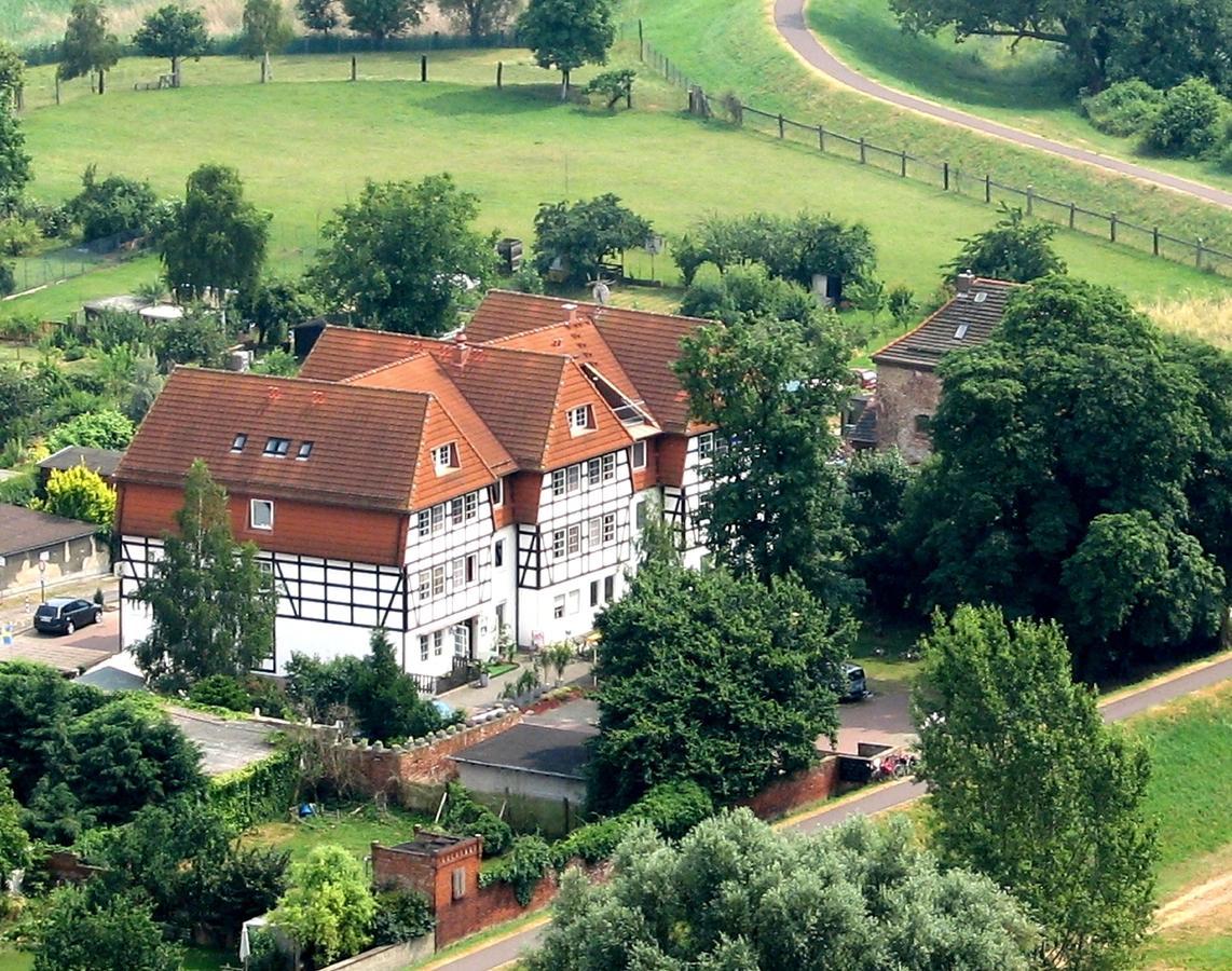 Hotel Elbrivera Alt Prester Magdeburg Exteriör bild